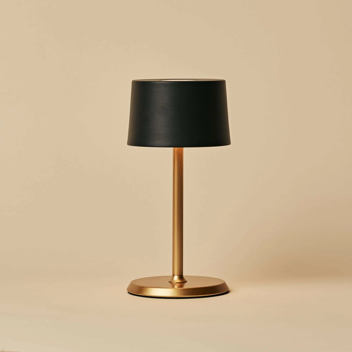 David Zwart & Goud Oplaadbare Tafellamp