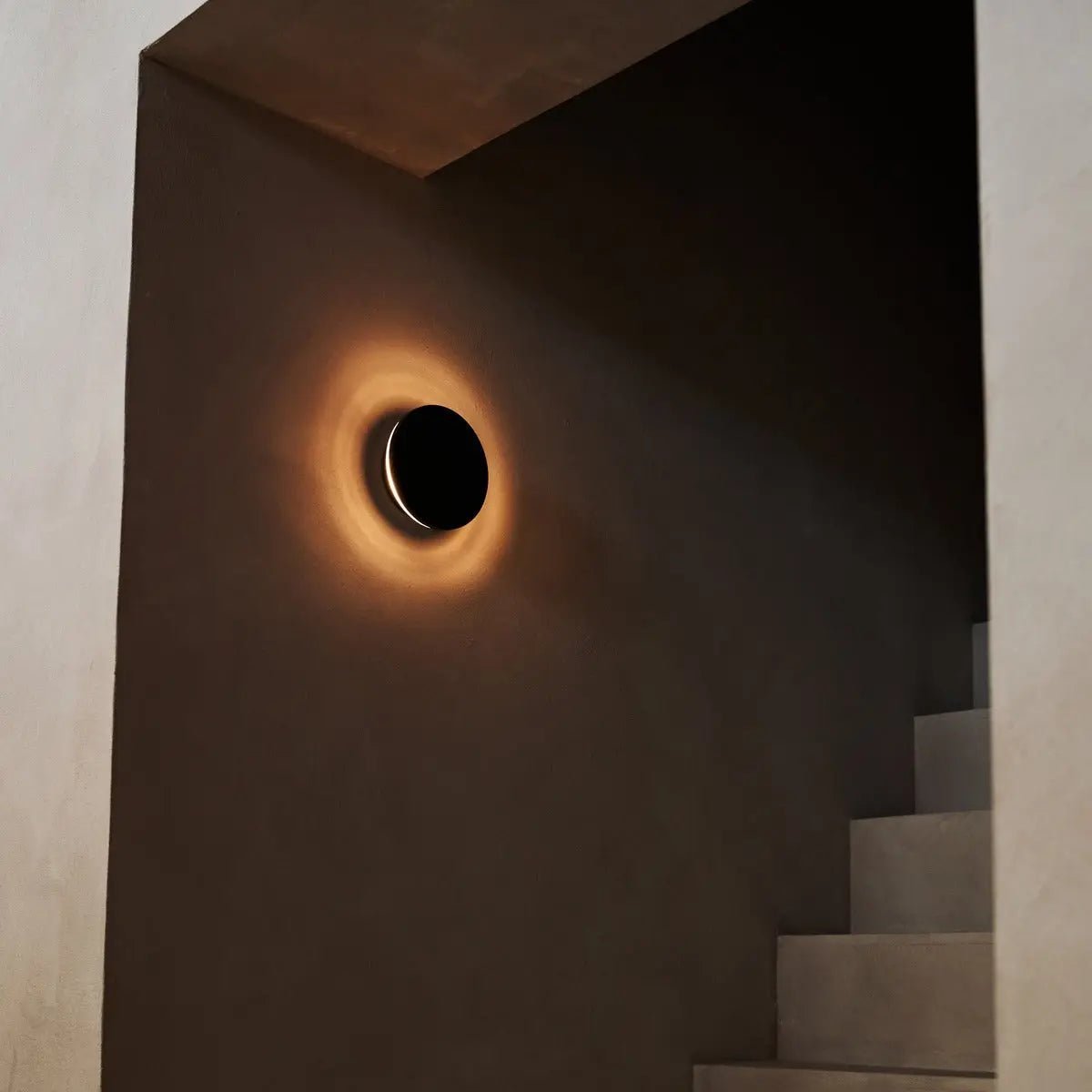 Lou zwarte draadloze wandlamp