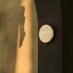 Lou Lichtbruine draadloze wandlamp