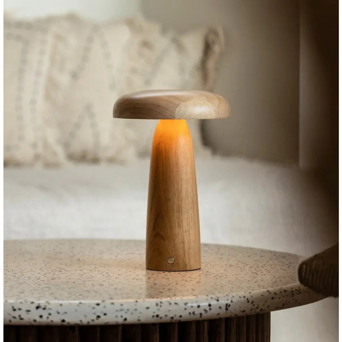 Lennart Lichtbruine houten oplaadbare tafellamp
