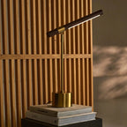 Livia goudkleurige metalen lamp met hout