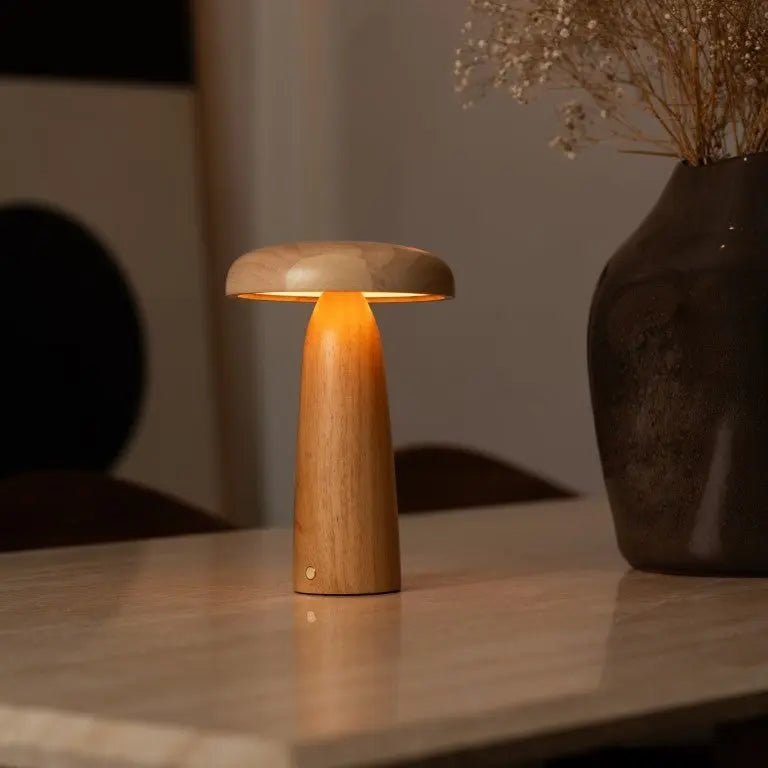 Lennart Lichtbruine houten oplaadbare tafellamp