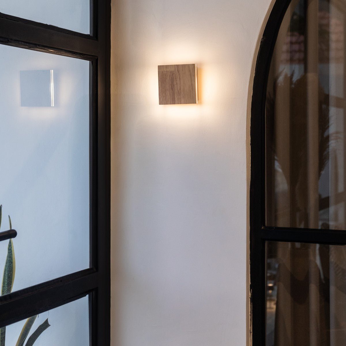 Lane Light Bruin Draadloze wandlamp