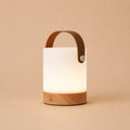 Avery lichtbruine oplaadbare houten tafellamp
