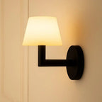 Ted zwarte houten oplaadbare wandlamp